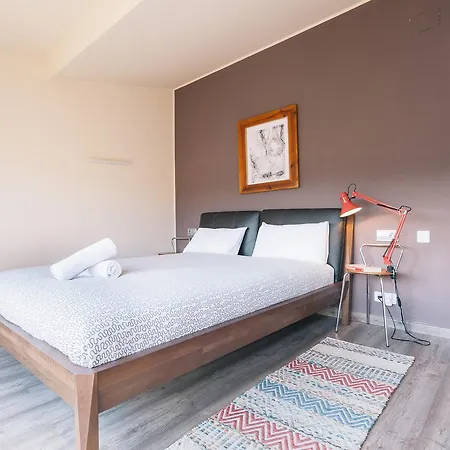 Sleep & Luxury Floor With Terrace Apartment